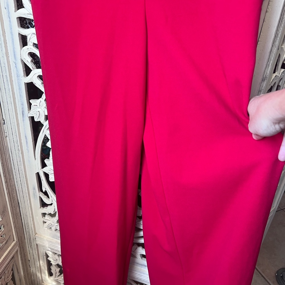 Off-Shoulder Ruffle Red jumper/pantsuit. - Picture 4 of 5